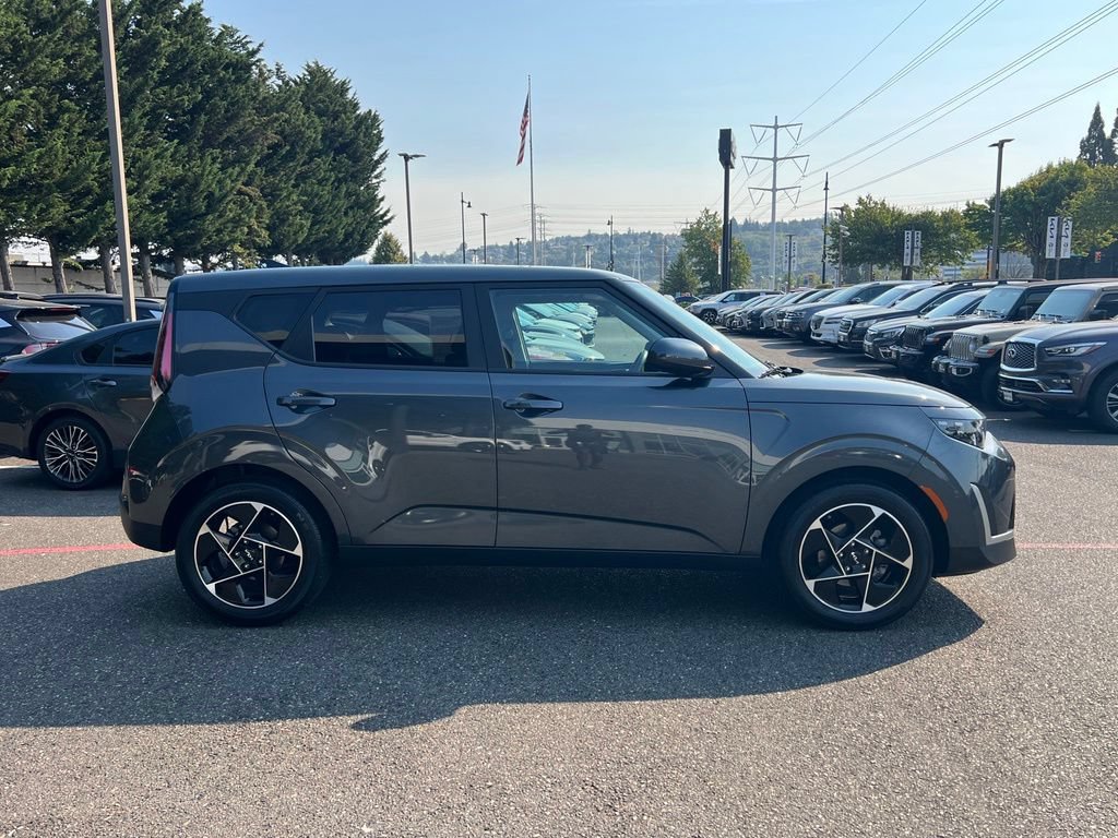 Certified 2023 Kia Soul EX FWD image 6