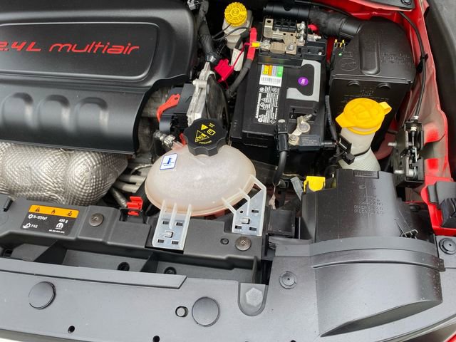 Used 2020 Jeep Renegade Latitude image 32