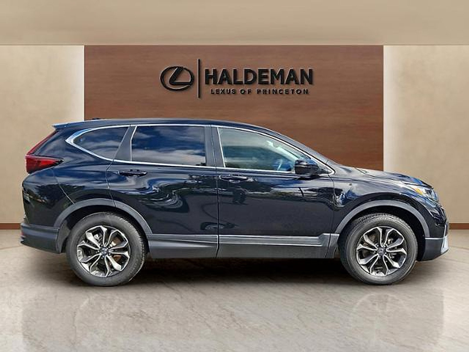 Used 2021 Honda CR-V EX-L image 7