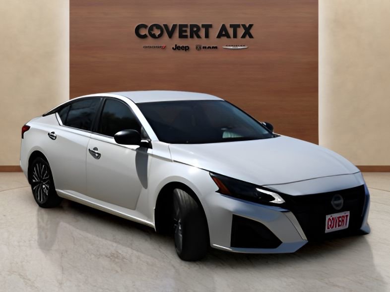 Used 2024 Nissan Altima 2.5 SV image 7