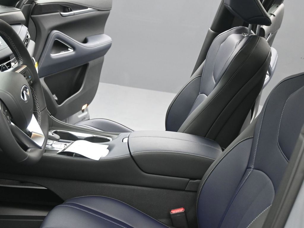 New 2026 INFINITI QX60 Sport w/ Dark Cargo Package image 18