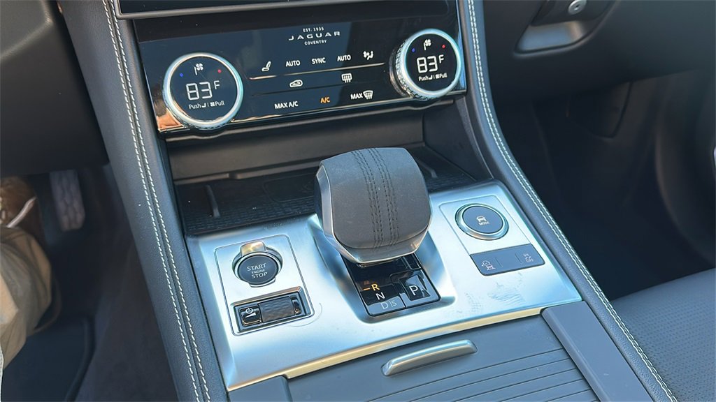 Used 2025 Jaguar F-PACE R-Dynamic S image 17