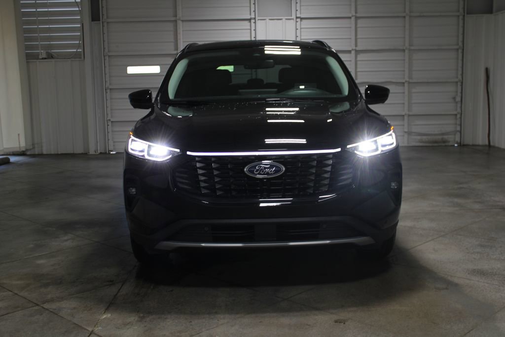 New 2025 Ford Escape SE w/ PHEV Premium Package image 15