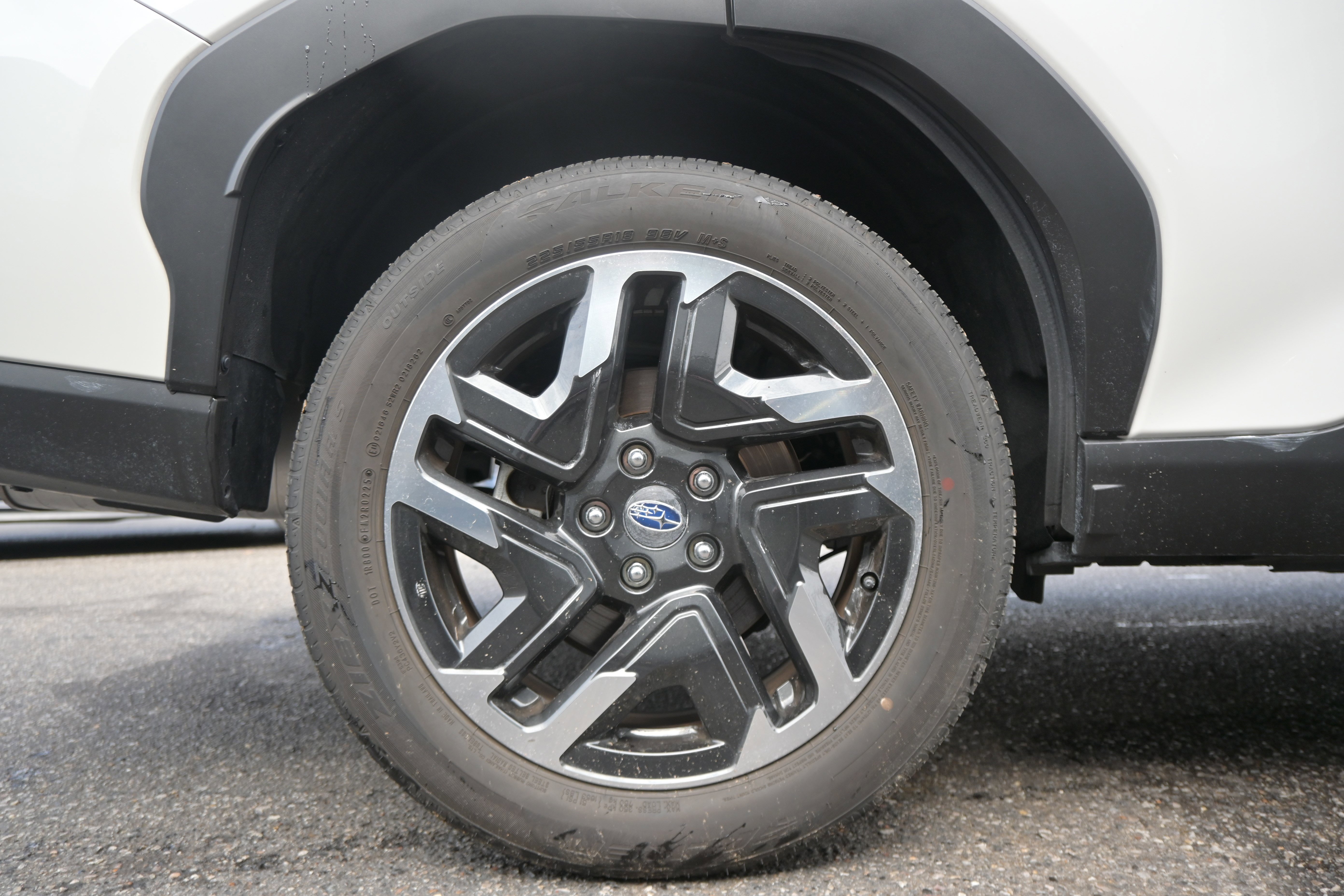 Certified 2025 Subaru Forester Limited image 13