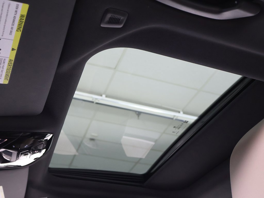 Used 2024 BMW i5 M60 w/ Premium Package image 26