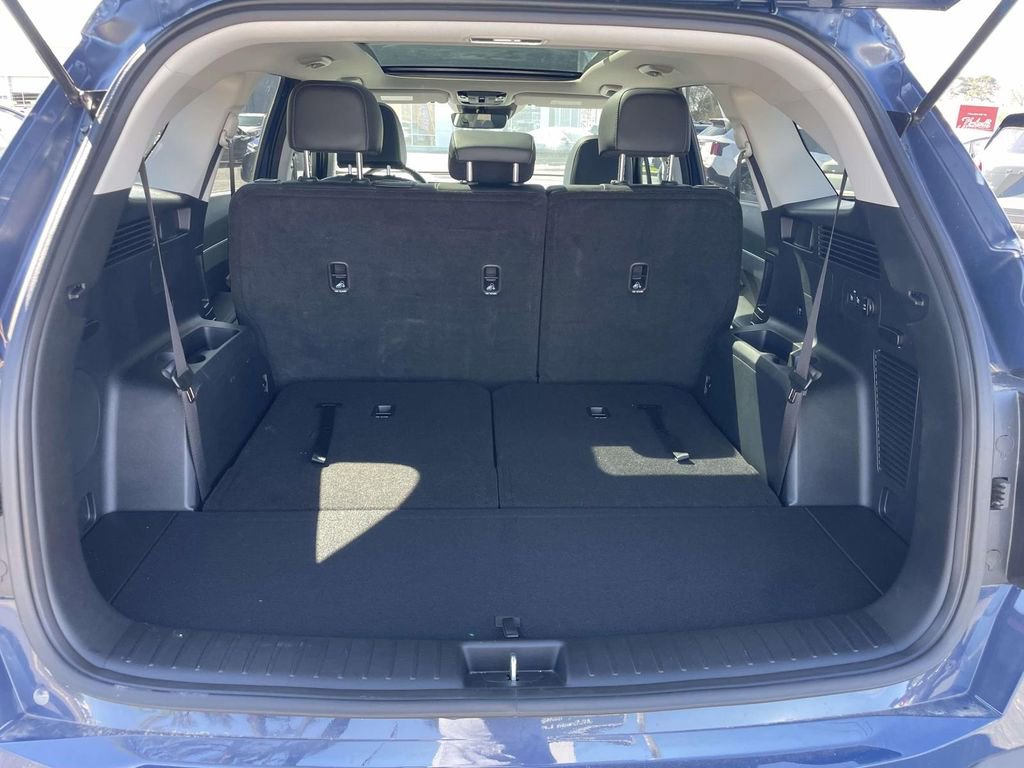 Certified 2025 Kia Sorento S w/ Panoramic Sunroof Package image 21