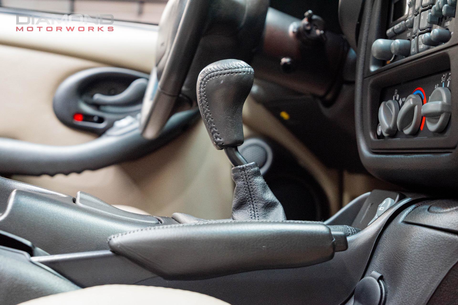 Used 2002 Pontiac Firebird Formula RWD image 96