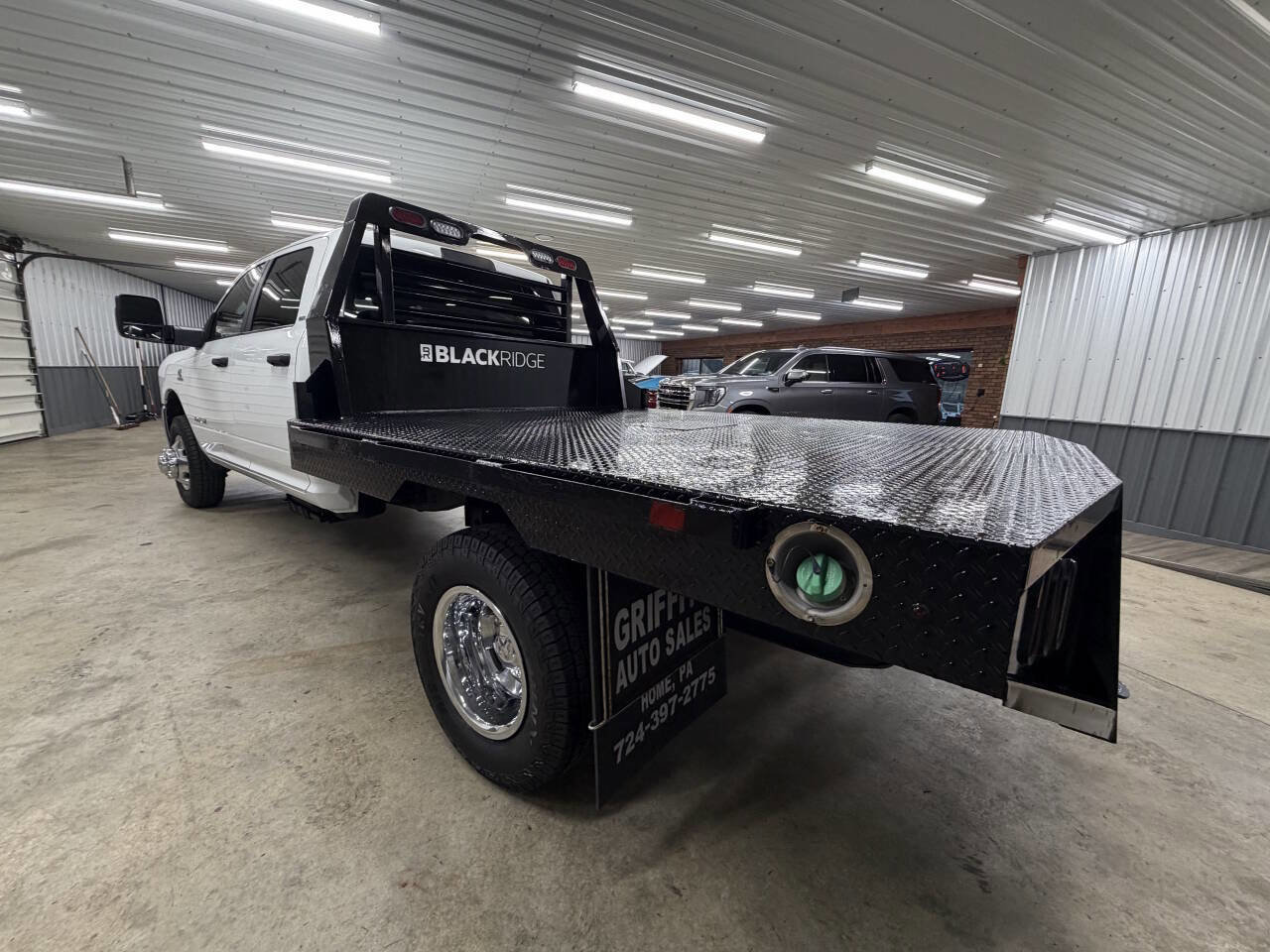 Used 2024 RAM 3500 SLT w/ Quick Order Package 2YG SLT image 11