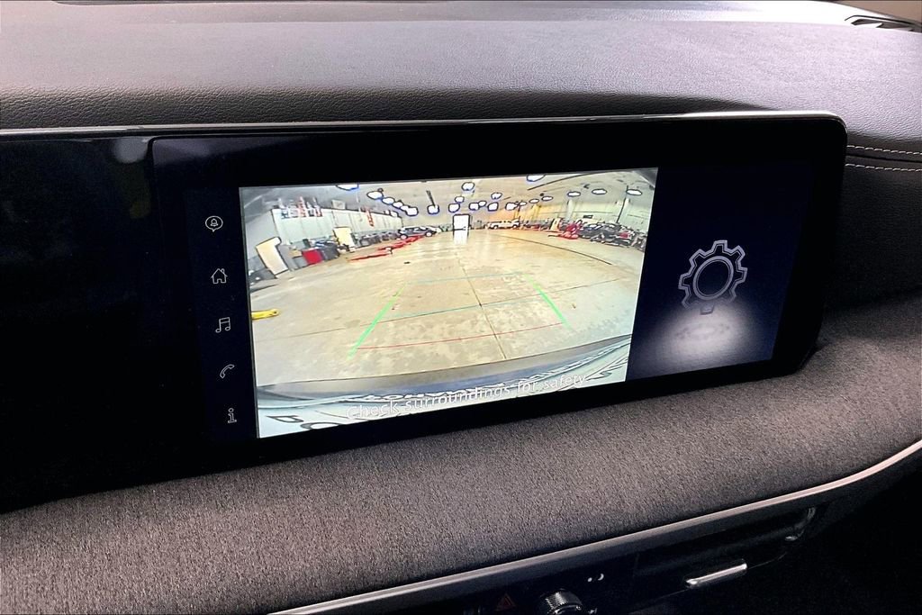 Certified 2025 Nissan Kicks SV image 24