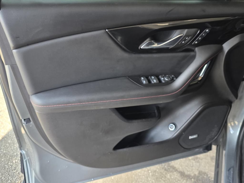 Used 2023 Chevrolet Blazer RS w/ Driver Confidence II Package FWD image 51