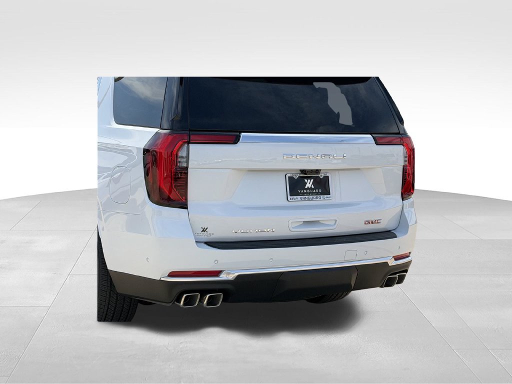 New 2027 GMC Yukon Denali w/ Denali Reserve Package AWD/4WD image 6