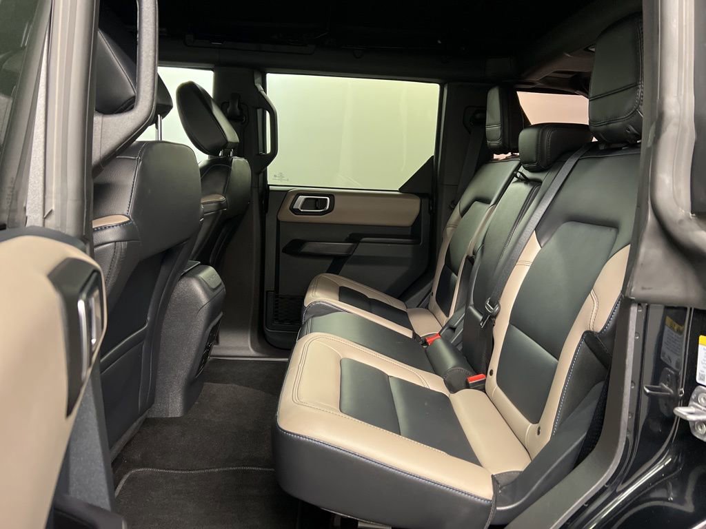 Certified 2024 Ford Bronco Wildtrak AWD/4WD image 35