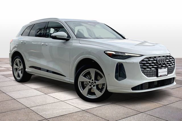 New 2025 Audi Q5 Premium Plus image 2