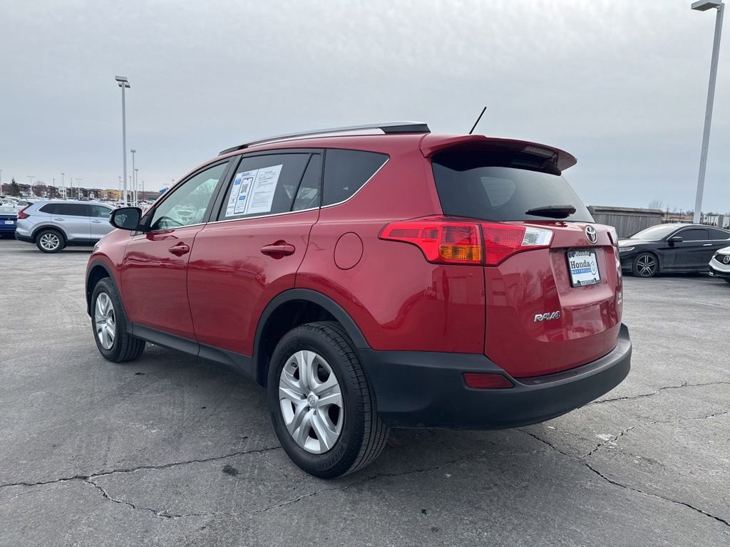 Used 2015 Toyota RAV4 LE image 5