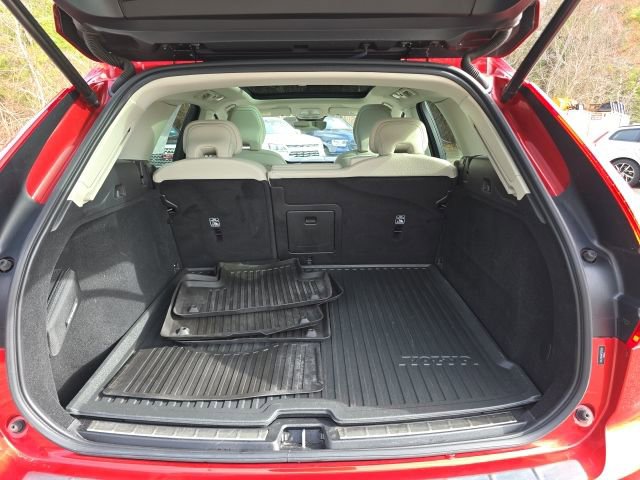 Certified 2023 Volvo XC60 B5 Plus w/ Climate Package AWD/4WD image 20