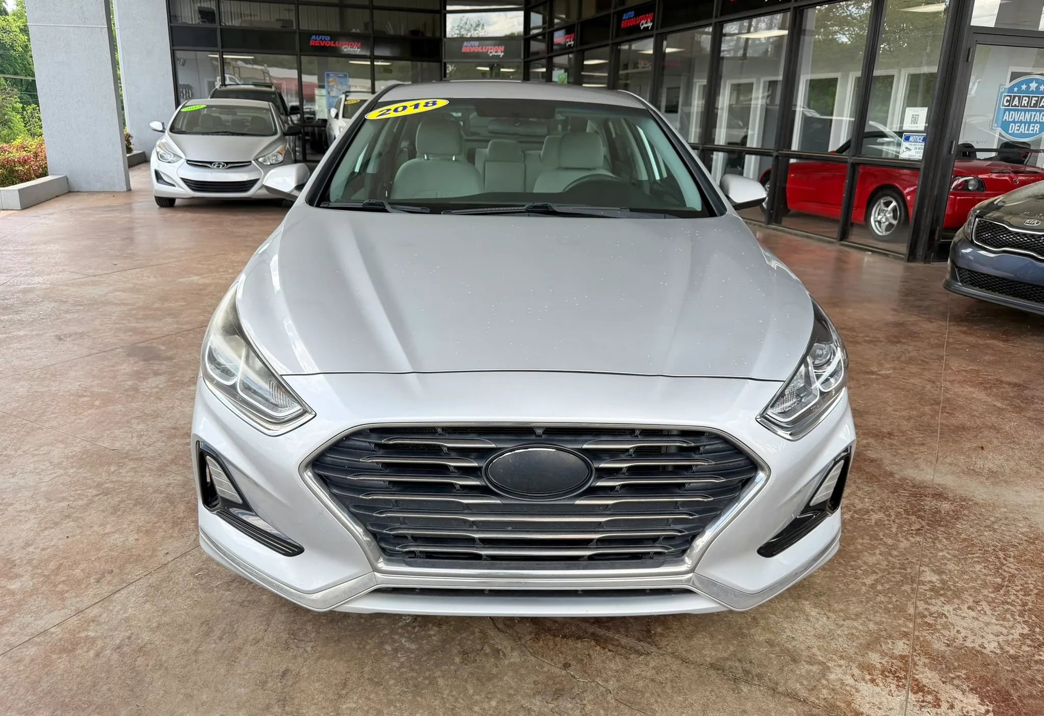 Used 2018 Hyundai Sonata SE FWD image 2