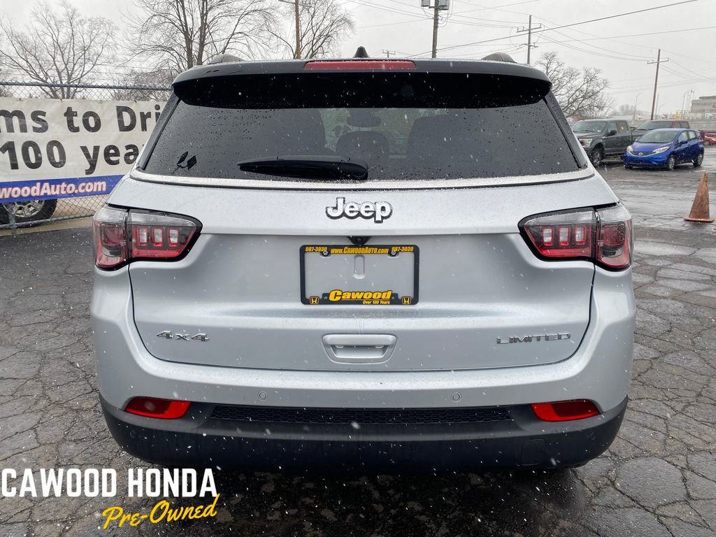 Used 2025 Jeep Compass Limited image 3