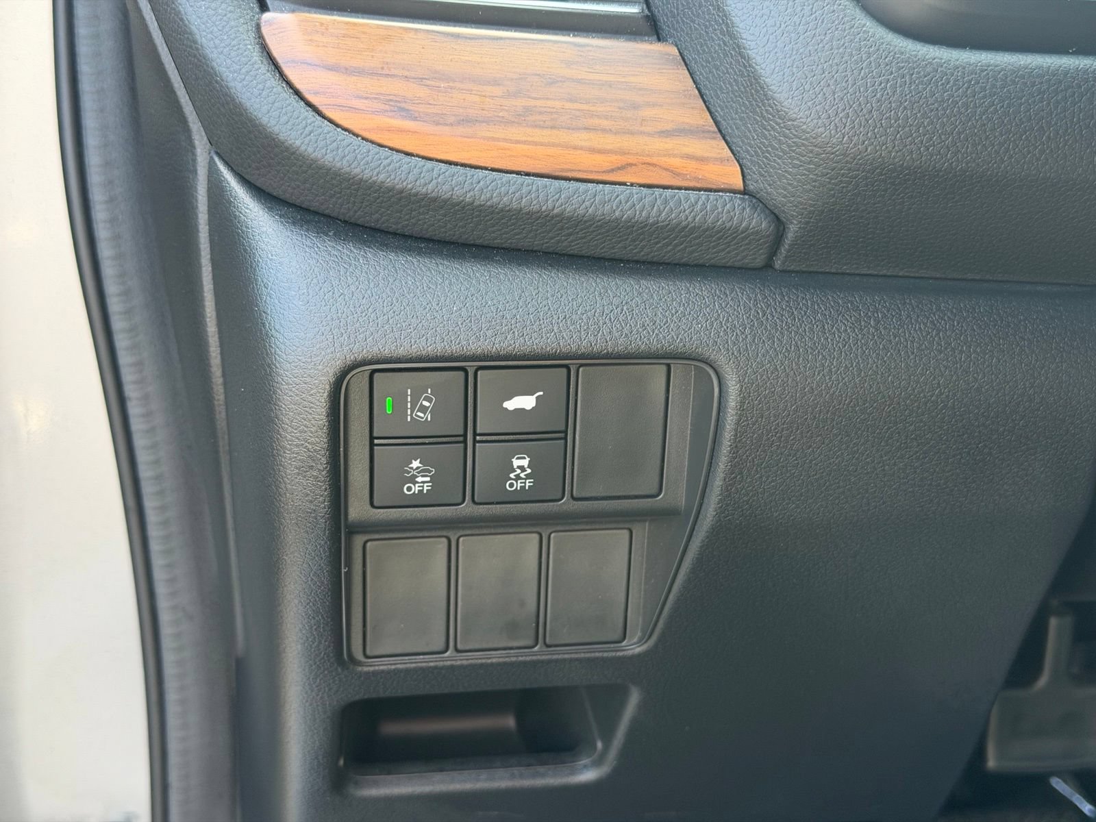 Used 2020 Honda CR-V Touring image 17