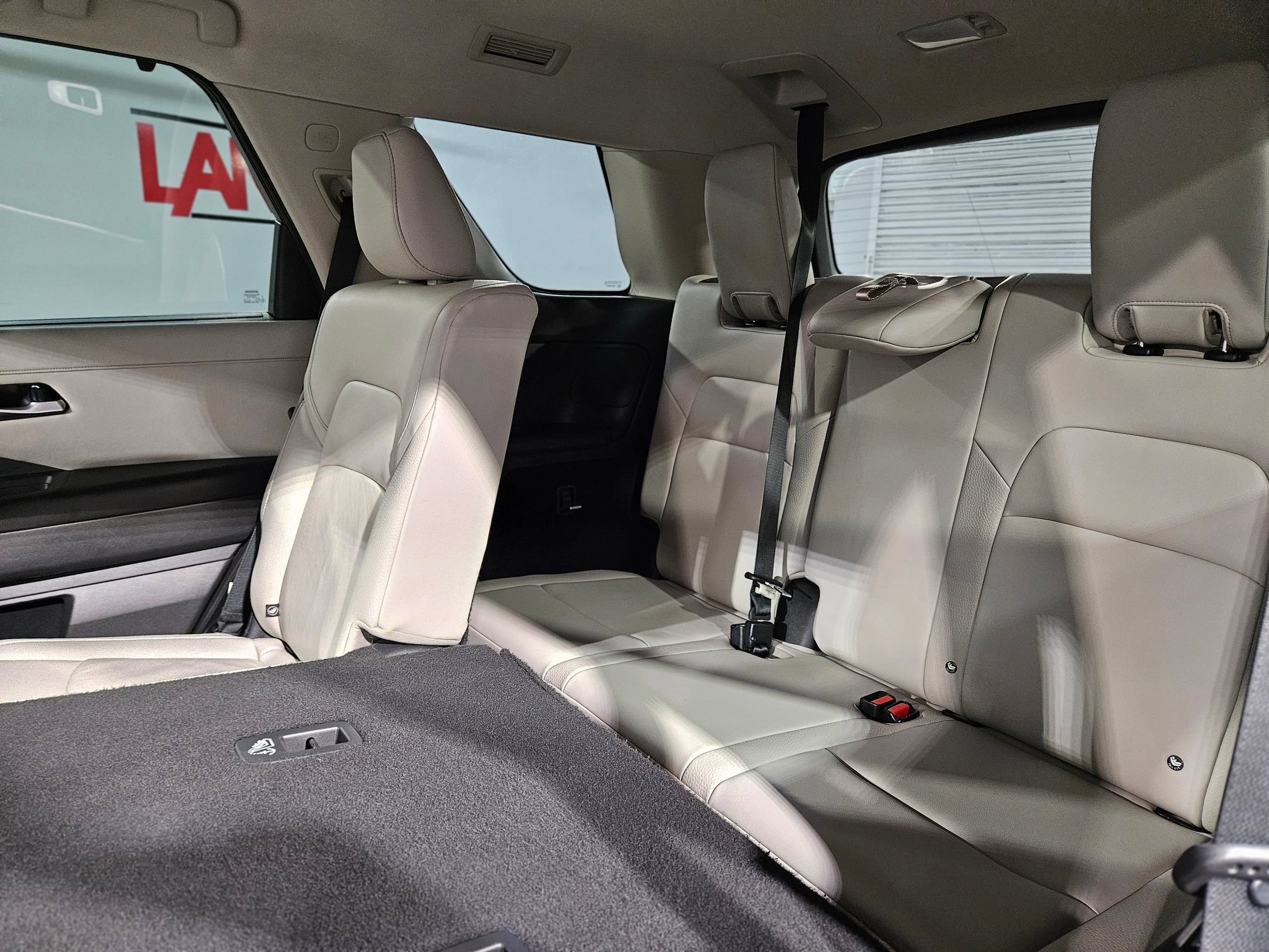 Used 2022 Nissan Pathfinder SL image 37