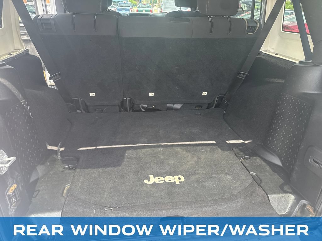 Used 2017 Jeep Wrangler Unlimited Rubicon w/ Connectivity Group AWD/4WD image 23