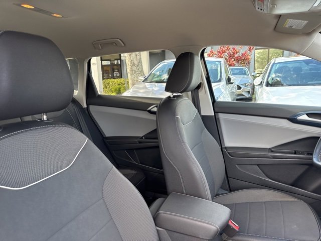 Used 2024 Volkswagen Taos SE image 12