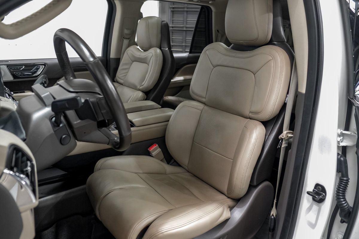 Used 2022 Lincoln Navigator L Reserve AWD/4WD image 29