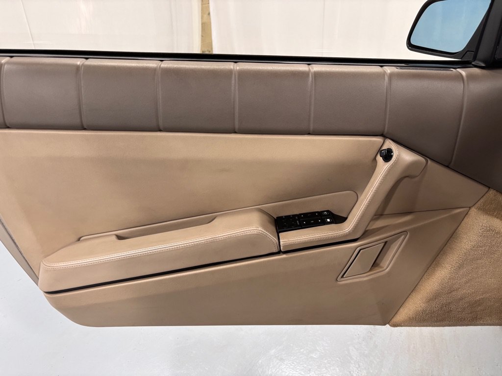Used 1993 Cadillac Allante FWD image 15