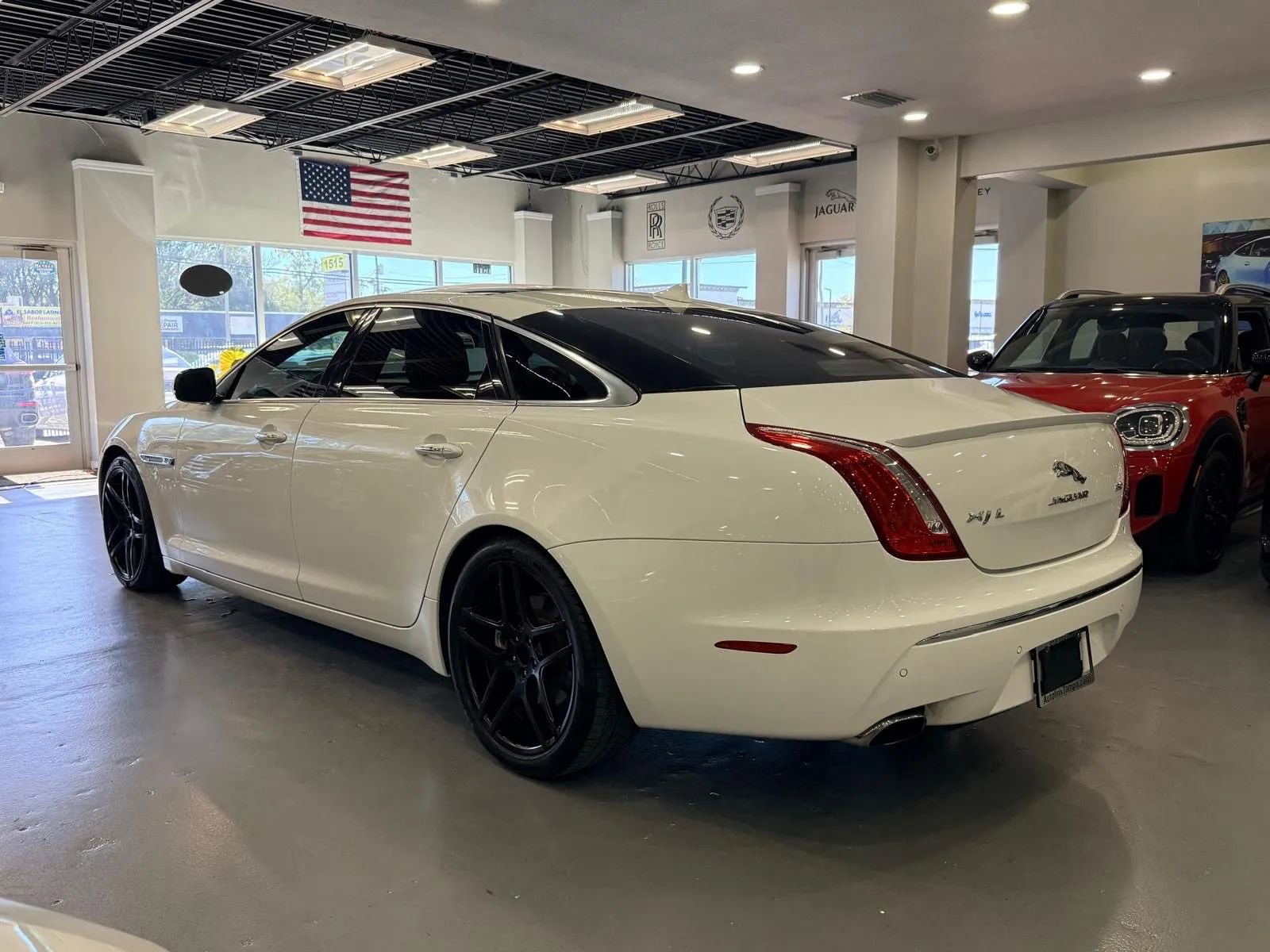 Used 2015 Jaguar XJ L Portfolio image 4