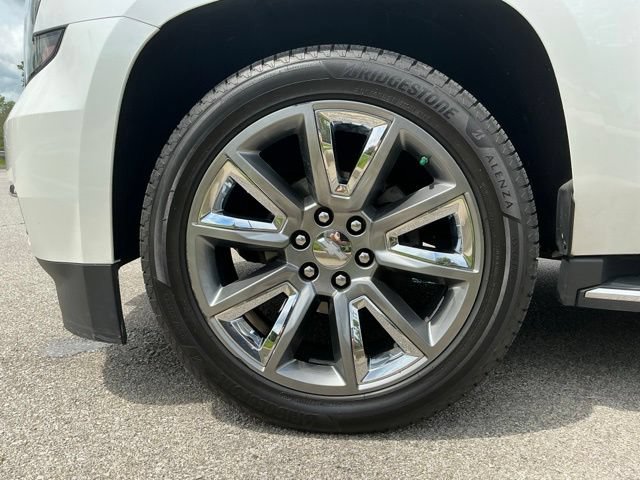 Used 2017 Chevrolet Suburban Premier AWD/4WD image 15
