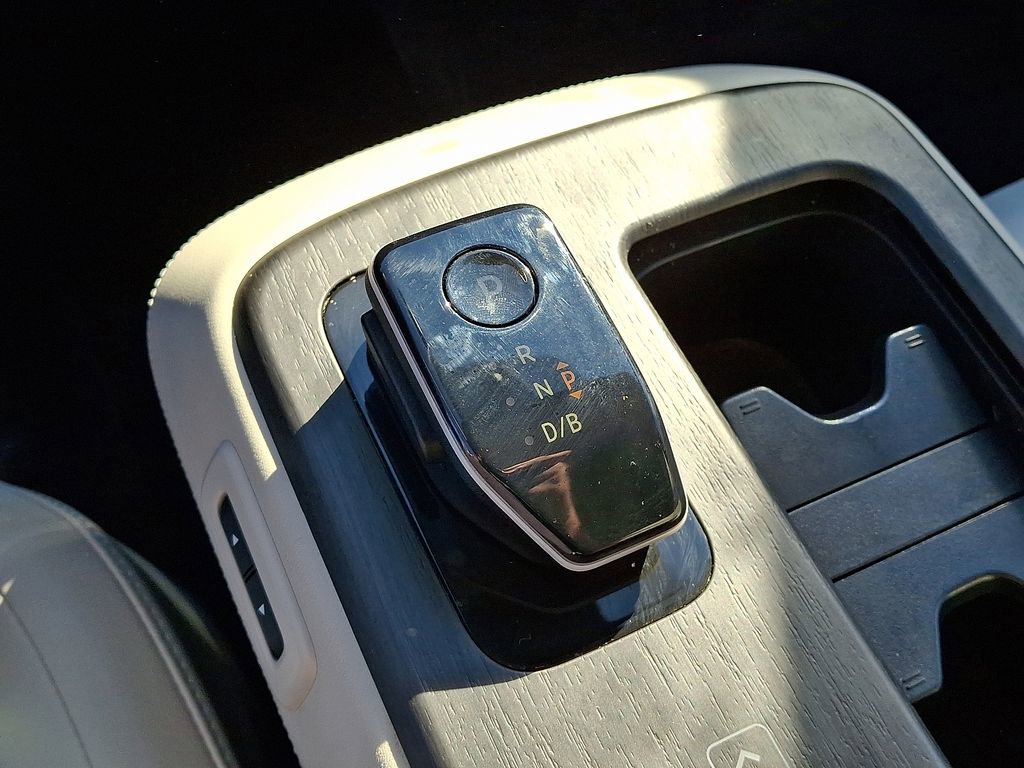 Used 2023 Nissan Ariya FWD image 15