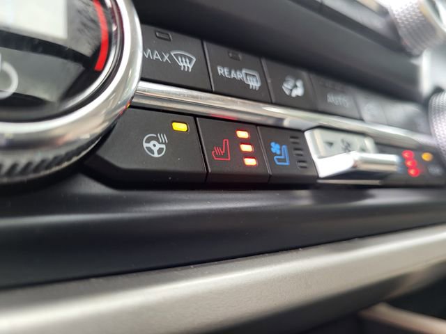 Used 2022 Ford Expedition Max Limited image 26