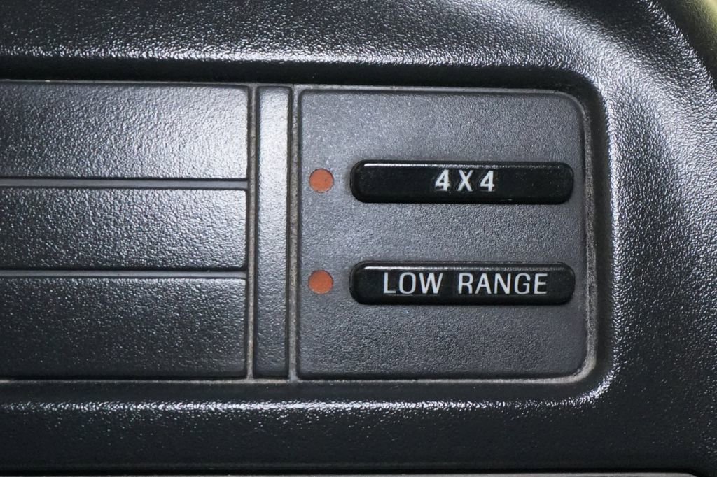 Used 1992 Ford Bronco Eddie Bauer image 33