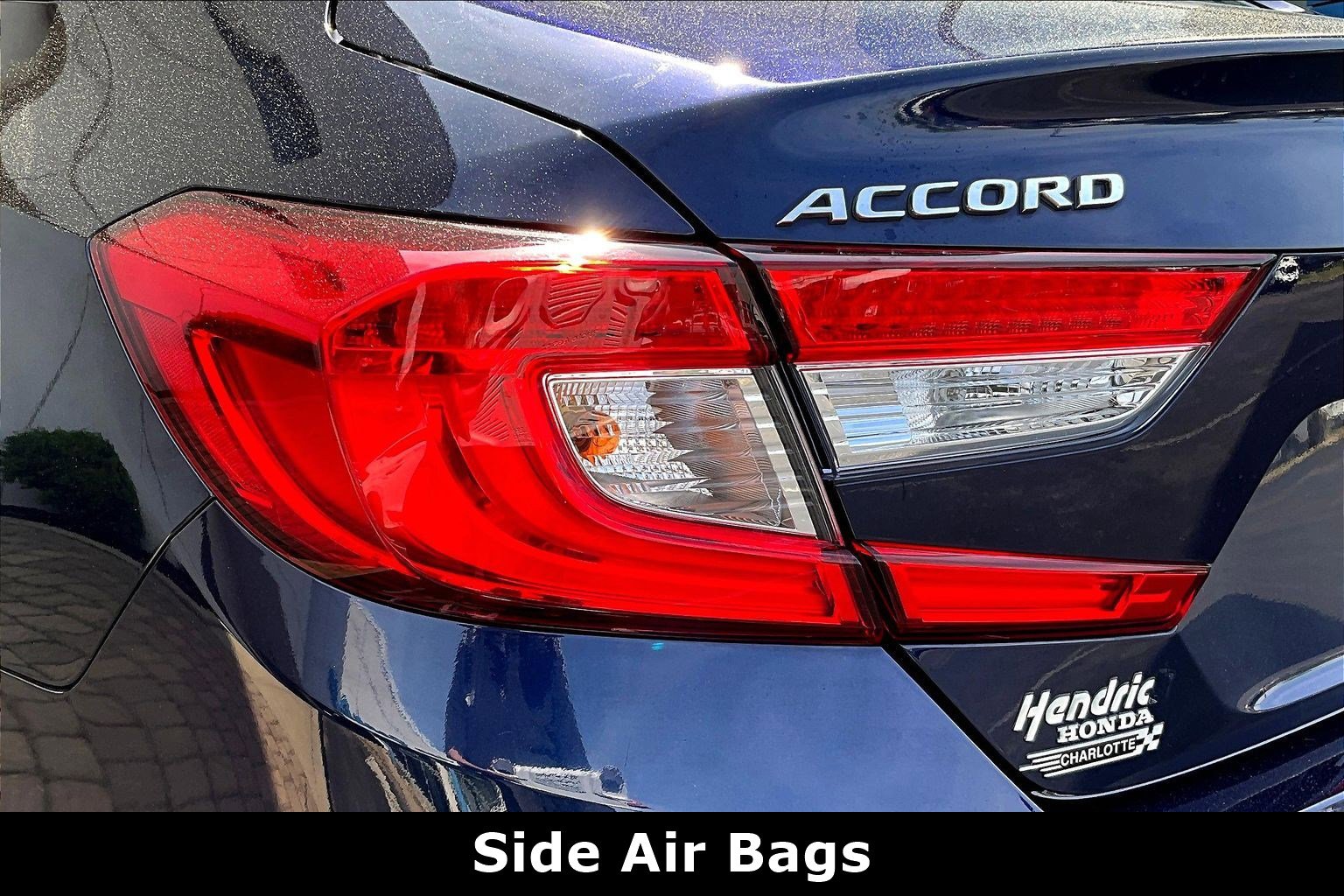 Used 2018 Honda Accord Touring image 22