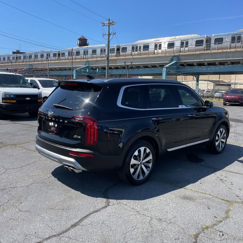 Used 2020 Kia Telluride S image 3