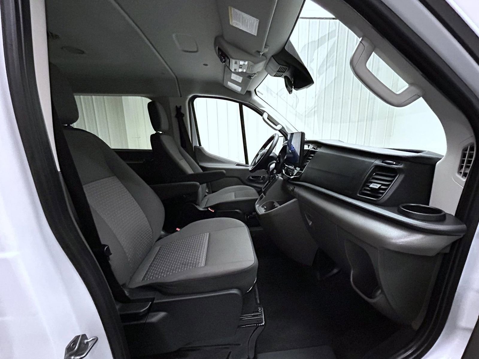 Used 2024 Ford Transit 350 XLT RWD image 15