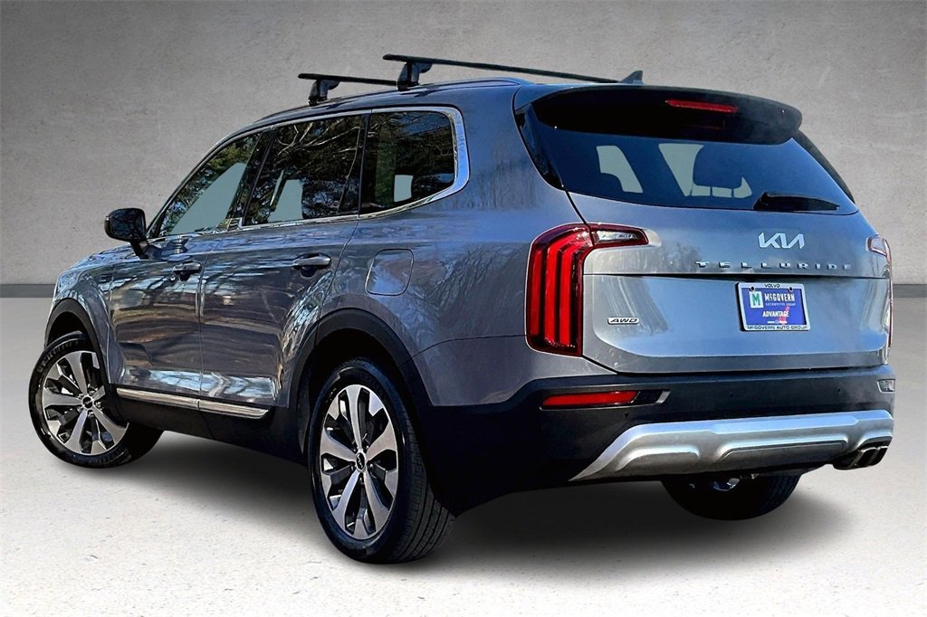 Used 2022 Kia Telluride EX w/ EX Premium Package image 4