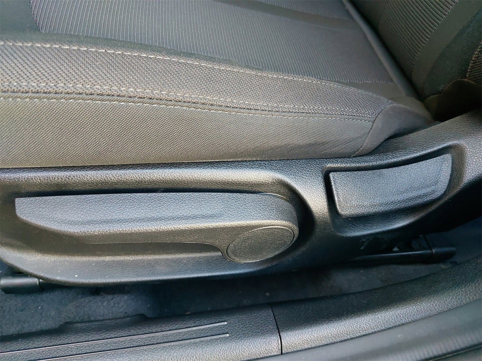 Used 2022 Kia K5 LXS image 32