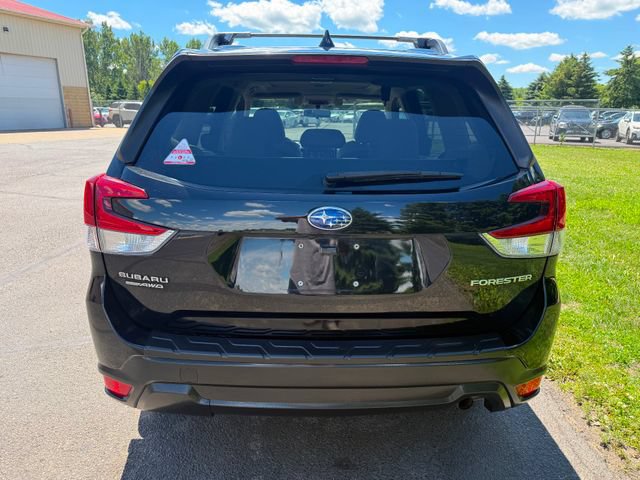 Used 2019 Subaru Forester Premium AWD/4WD image 2