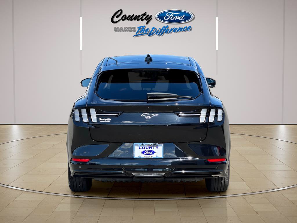 Used 2025 Ford Mustang Mach-E Premium w/ Sport Appearance Package AWD/4WD image 4