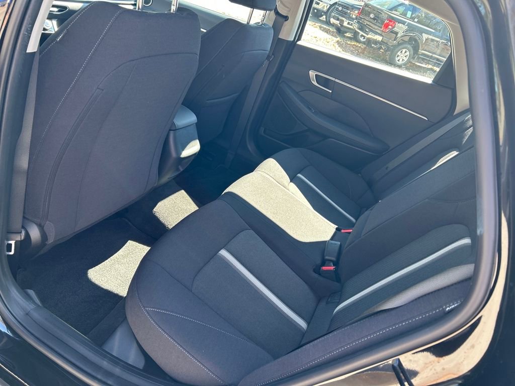 Used 2022 Hyundai Sonata SEL w/ Preferred Accessory Package image 25