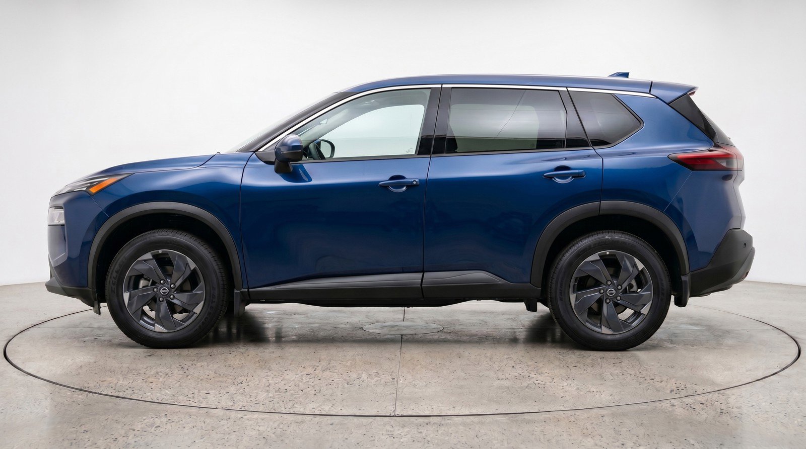 Used 2025 Nissan Rogue SV FWD image 5