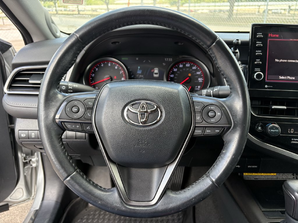 Used 2021 Toyota Camry XSE FWD image 15