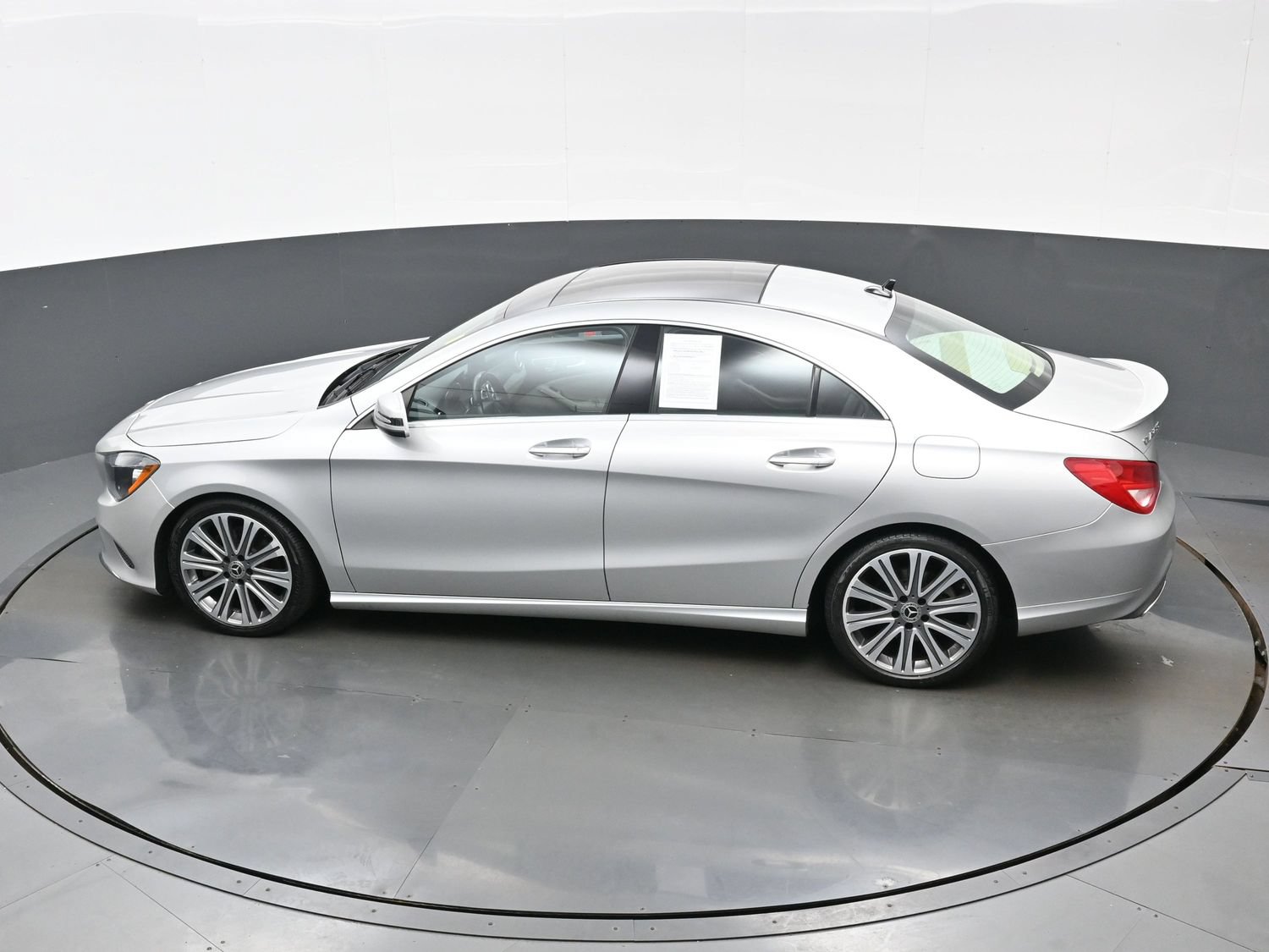 Used 2018 Mercedes-Benz CLA 250 image 31