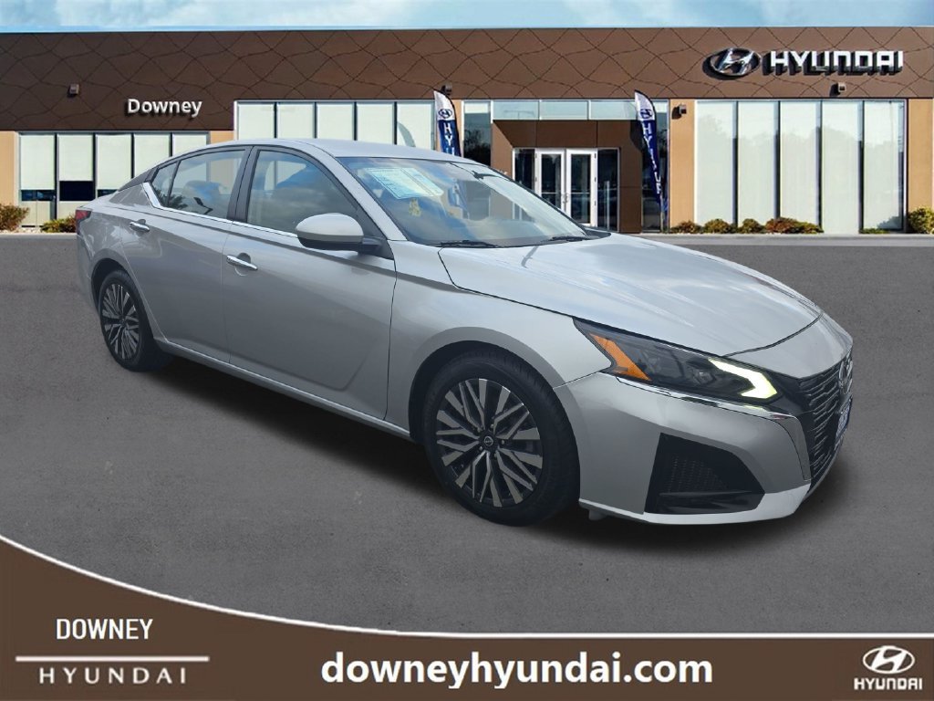 Used 2023 Nissan Altima 2.5 SV FWD image 7