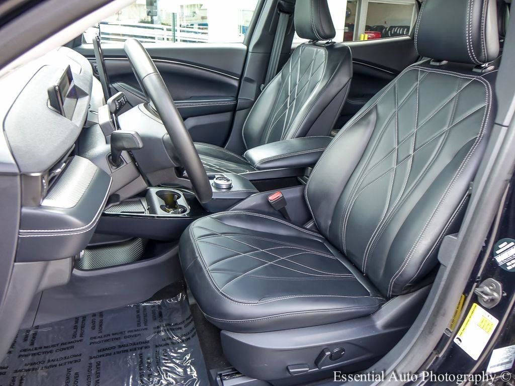 Used 2023 Ford Mustang Mach-E Select AWD/4WD image 9