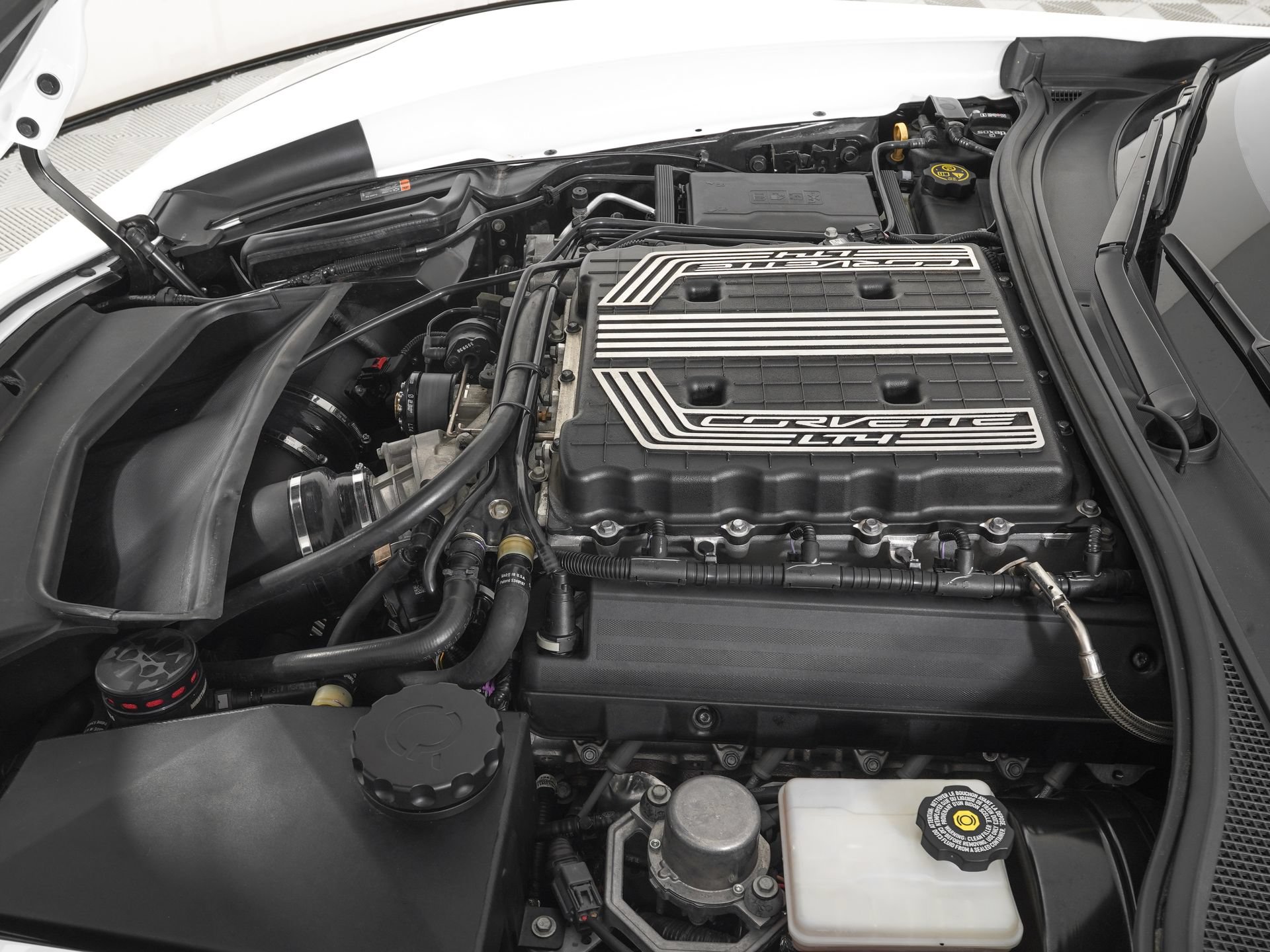 Used 2018 Chevrolet Corvette Z06 RWD image 23