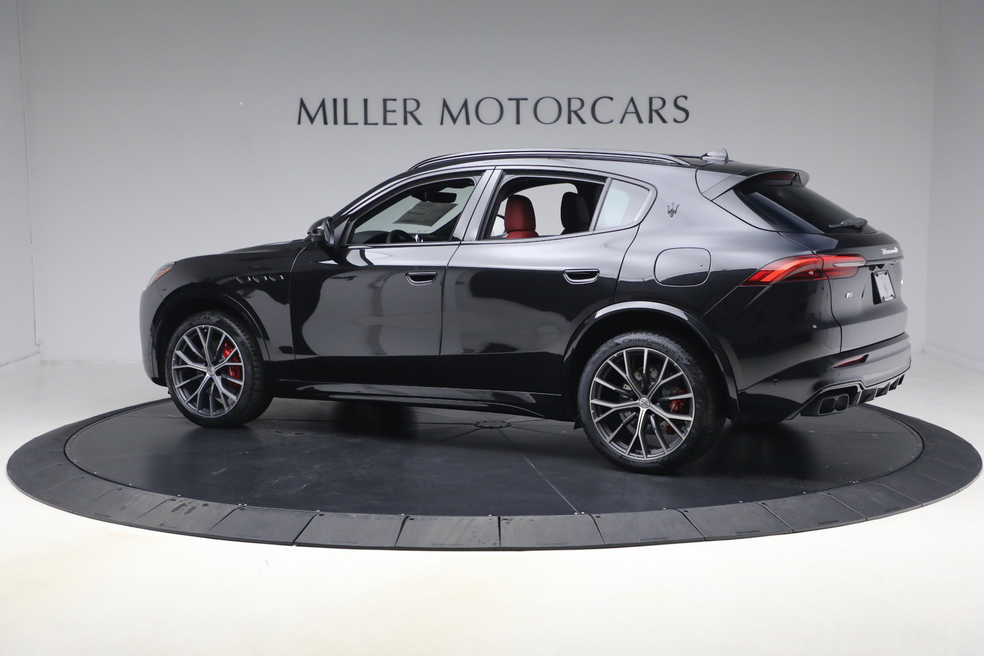 New 2026 Maserati Grecale Modena image 3