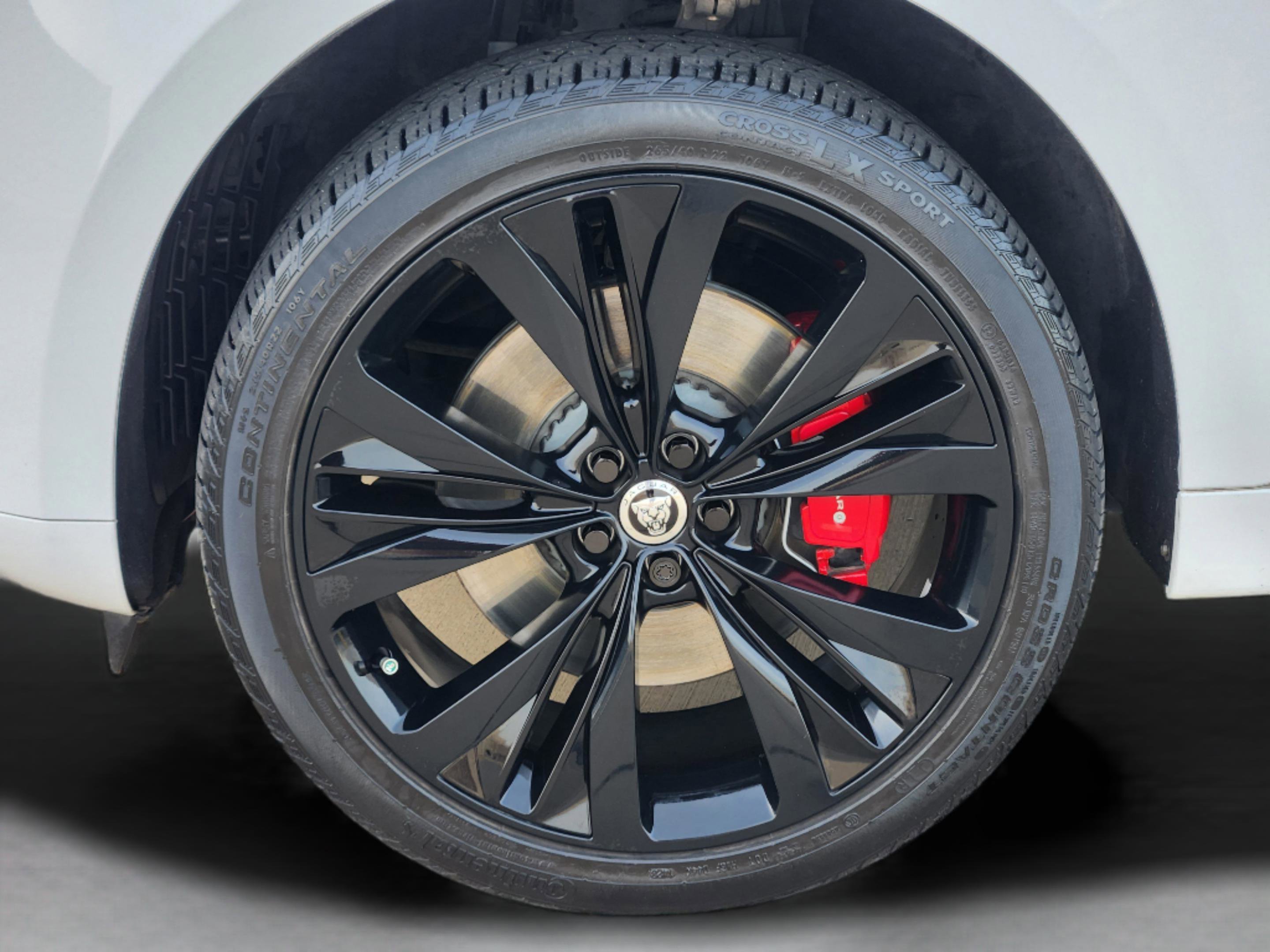 Certified 2024 Jaguar F-PACE R-Dynamic S image 34