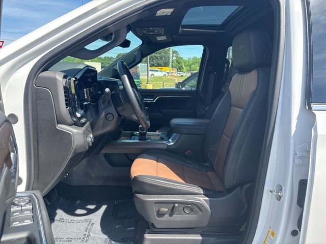 Used 2024 Chevrolet Silverado 1500 High Country w/ Technology Package image 13