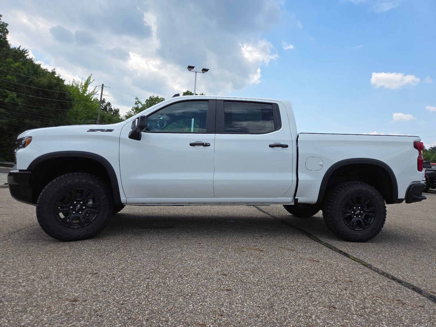 New 2026 Chevrolet Silverado 1500 ZR2 w/ Dark Appearance Package AWD/4WD image 17